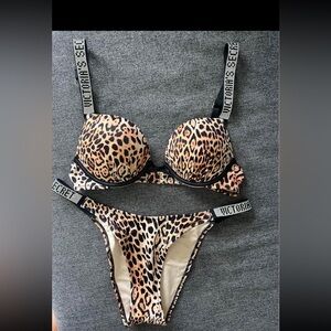 Victorias Secret Leopard Shine Strap Bikini. 34A top, medium bottom, super cute!